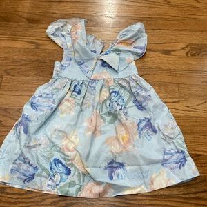 5 for $25! Beautiful sleeveless dress from H&M